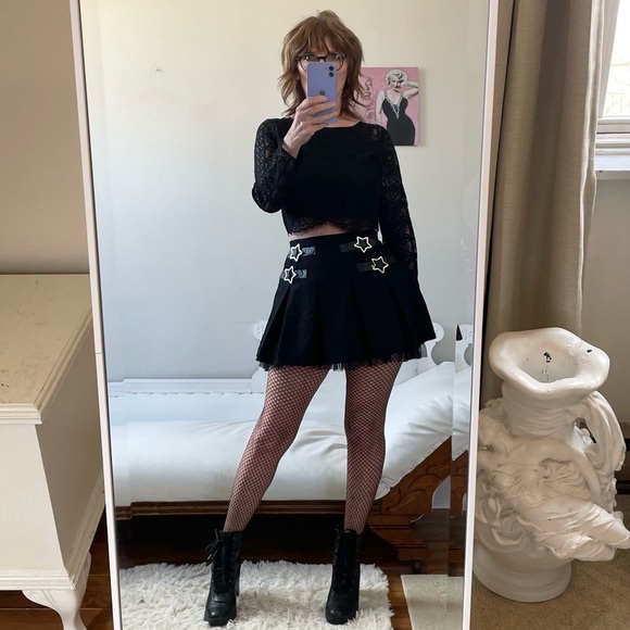 Social Collision Dresses & Skirts - SOCIAL COLLISION BLACK BOX PLEAT MINI SKIRT TULLE RUFFLES  SILVER STAR BUCKLES